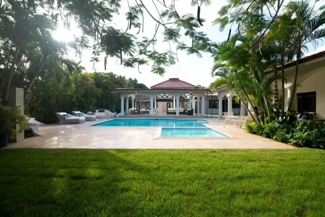 Villa Thana