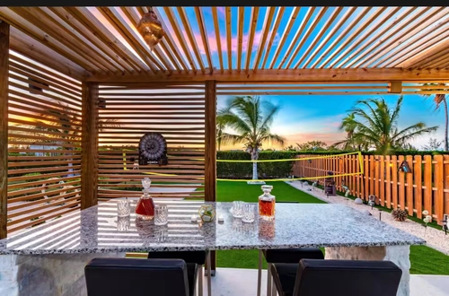 Villa Life - View 4