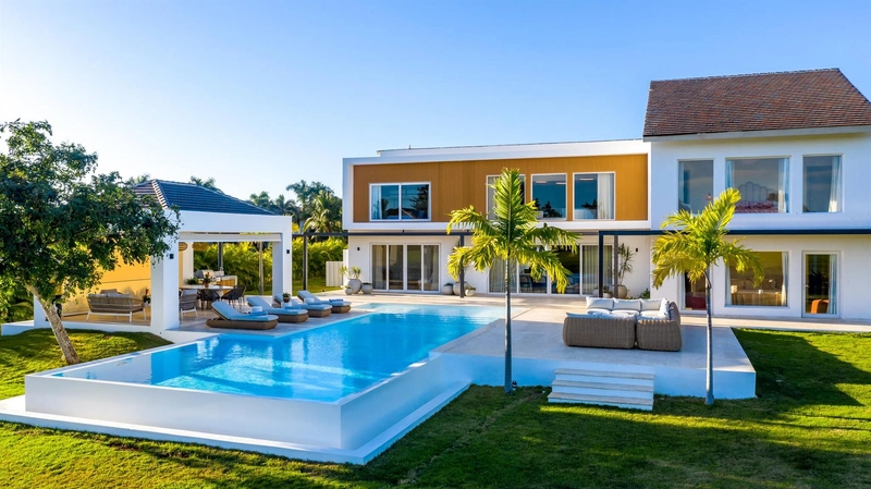 Villa Anita - View 1