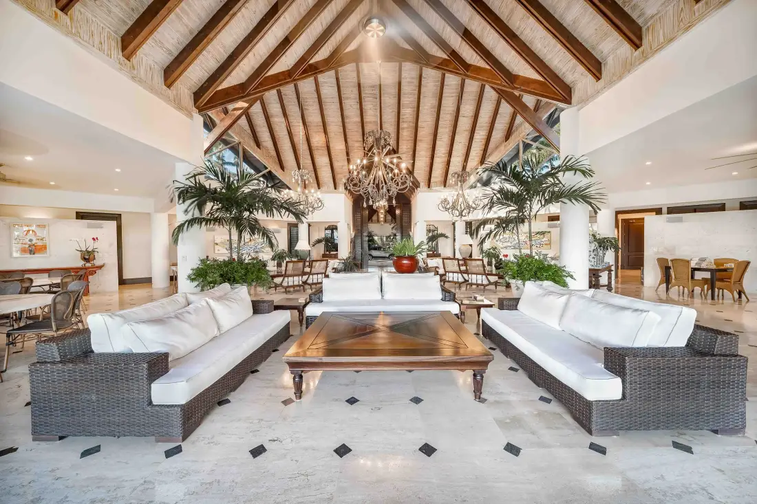 Villa Blanca - Image 1