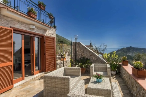 Villa Ambra - View 3