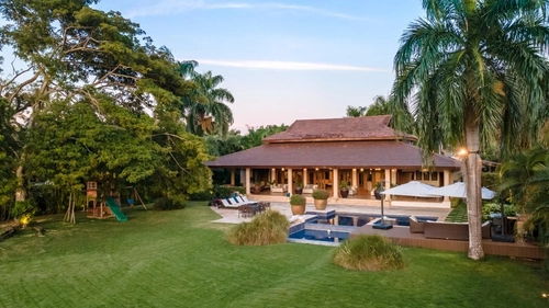 Villa Hendi - View 3