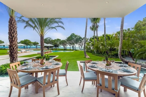 Villa Iris - View 2