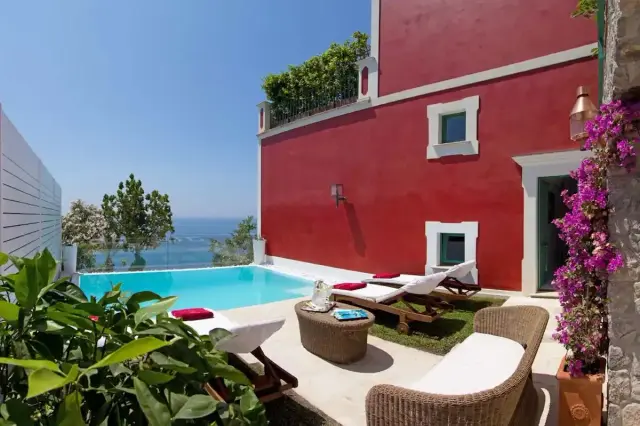 Villa Adi
