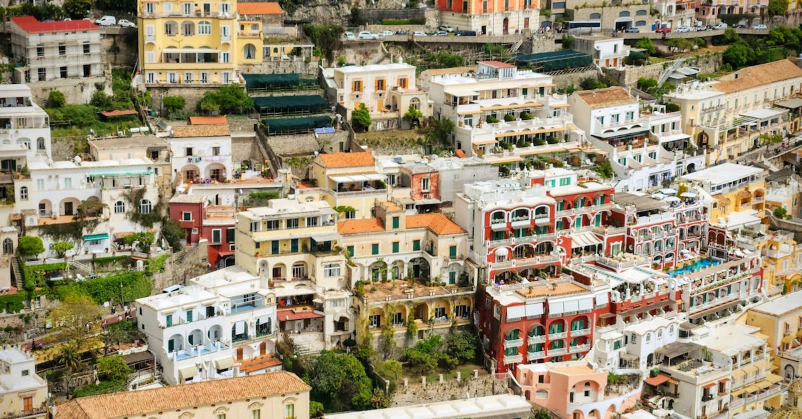 Amalfi Coast vs Other Italian Destinations: A Luxury Travel Comparison