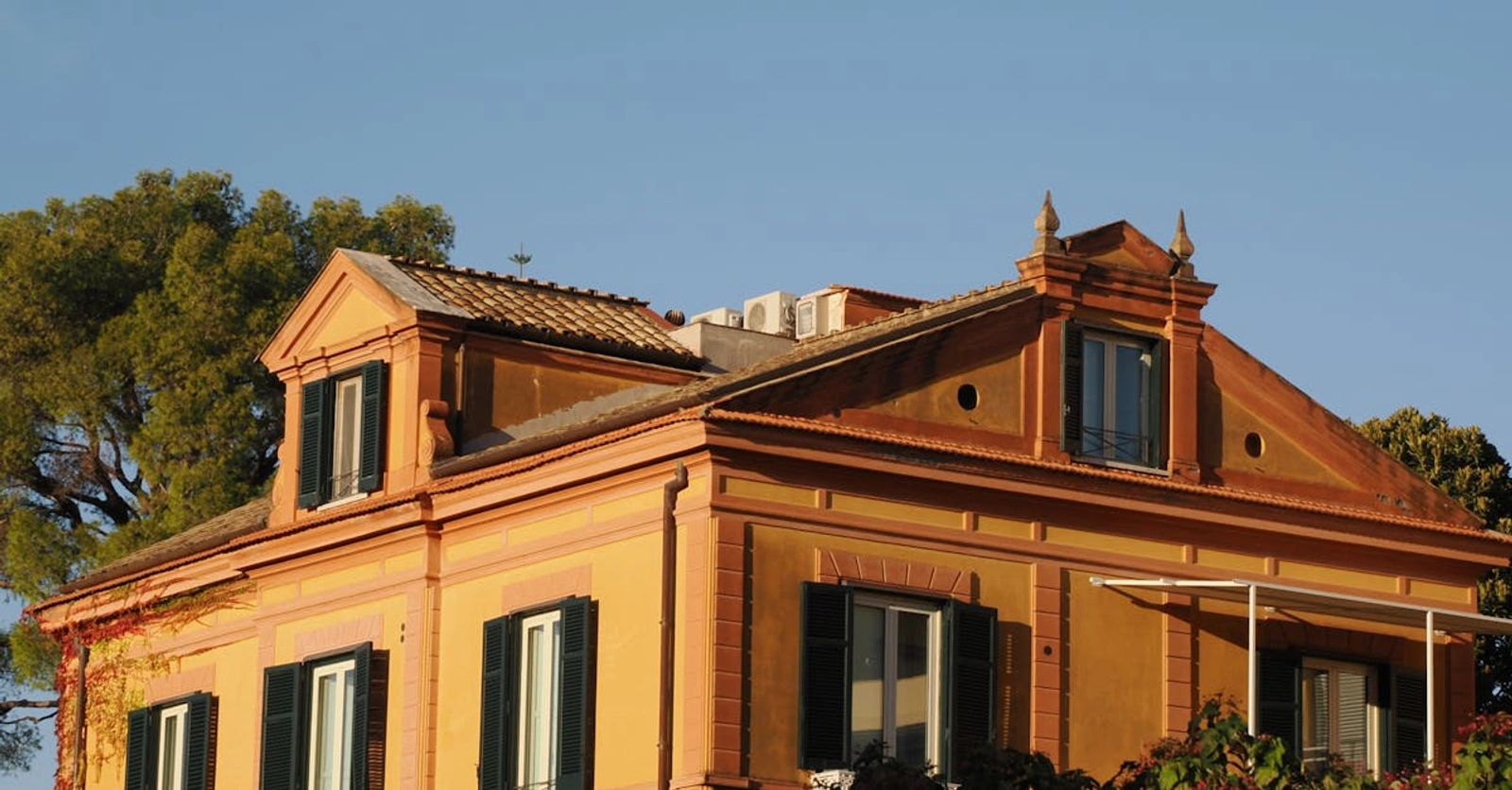 The Ultimate Guide to Renting a Villa on the Amalfi Coast