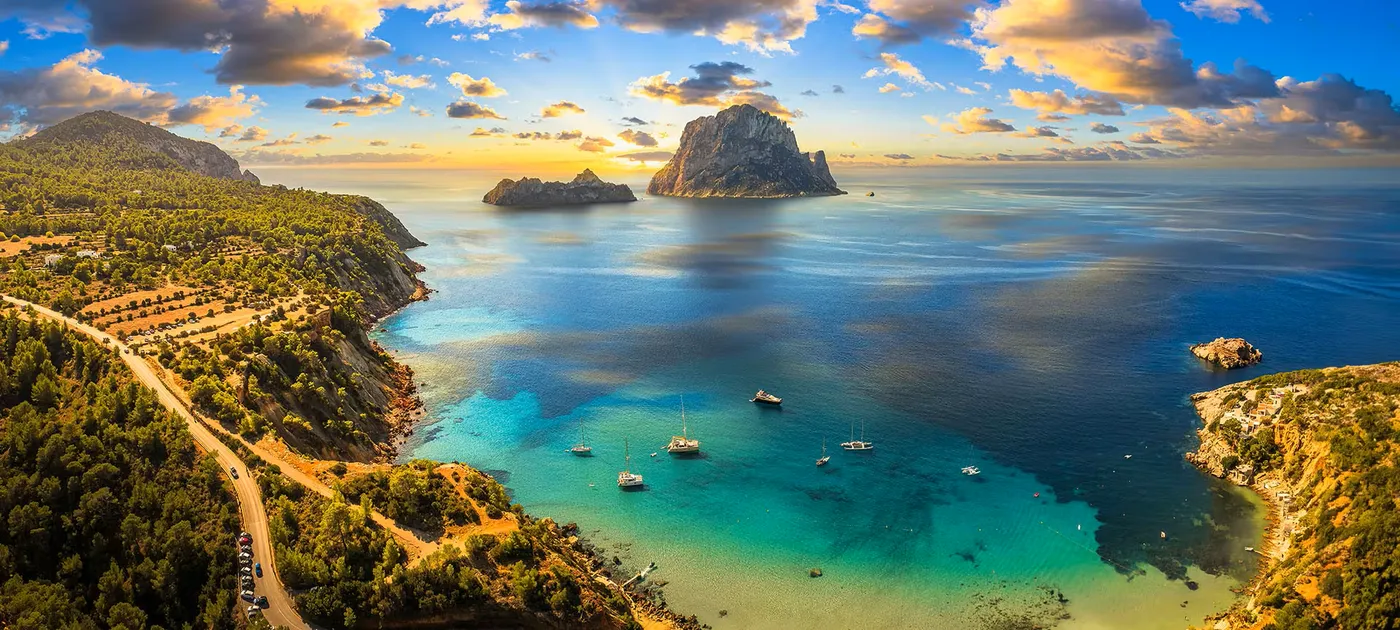 Ibiza main background