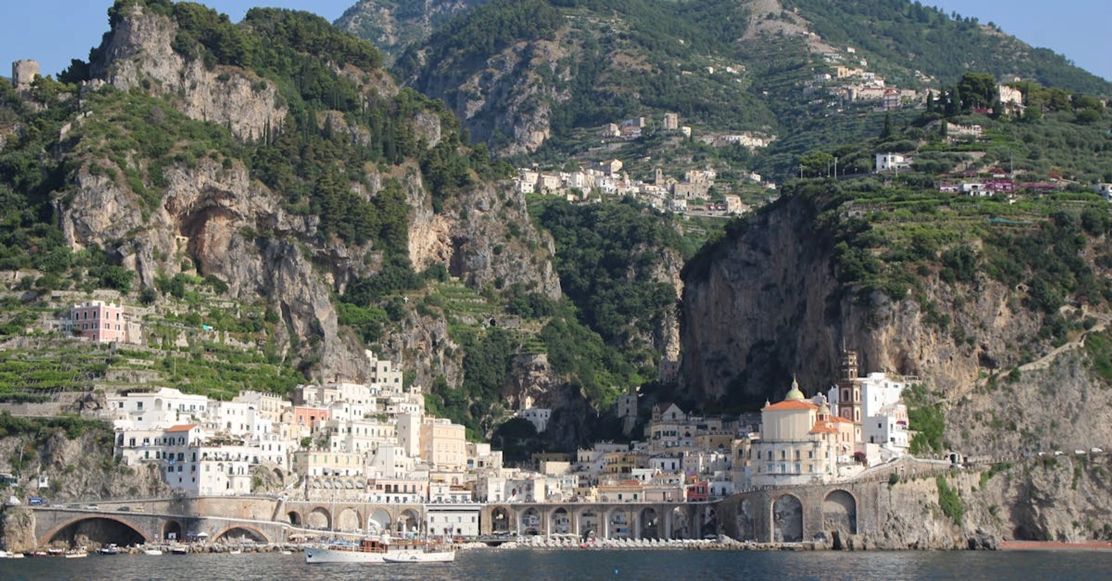 How To Get to the Amalfi Coast in Style – A Luxury Travel Guide for Discerning Visitors